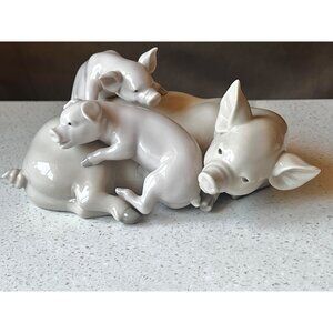 Lladro Porcelain Figurine "Piggy Pile" 01001354 Collectible Gift Animal Lover